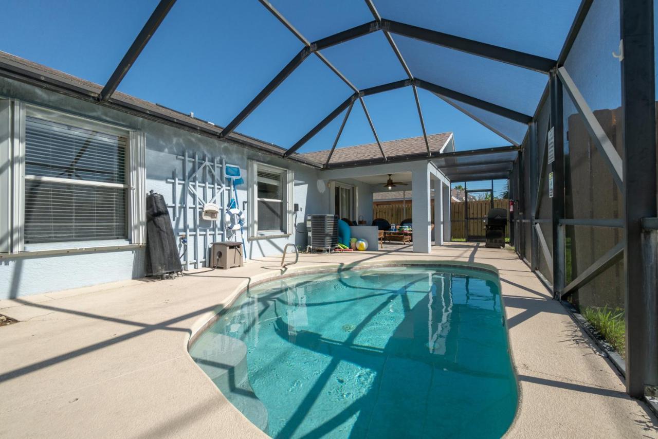 Serene Seaside Retreat - Dog Friendly - 2Br Townhouse With Shared Heated Pool Steps To Paradise Beach! Melbourne Buitenkant foto