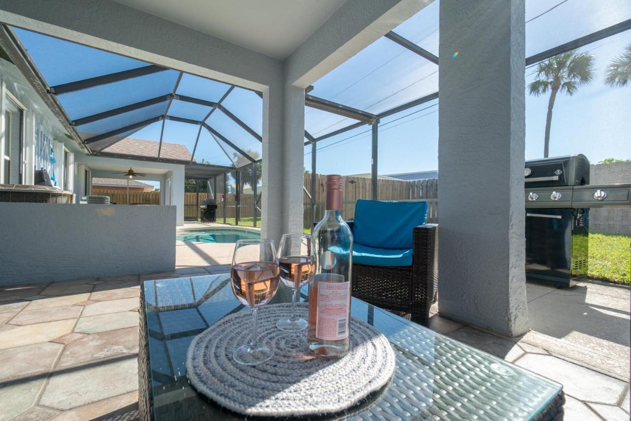 Serene Seaside Retreat - Dog Friendly - 2Br Townhouse With Shared Heated Pool Steps To Paradise Beach! Melbourne Buitenkant foto