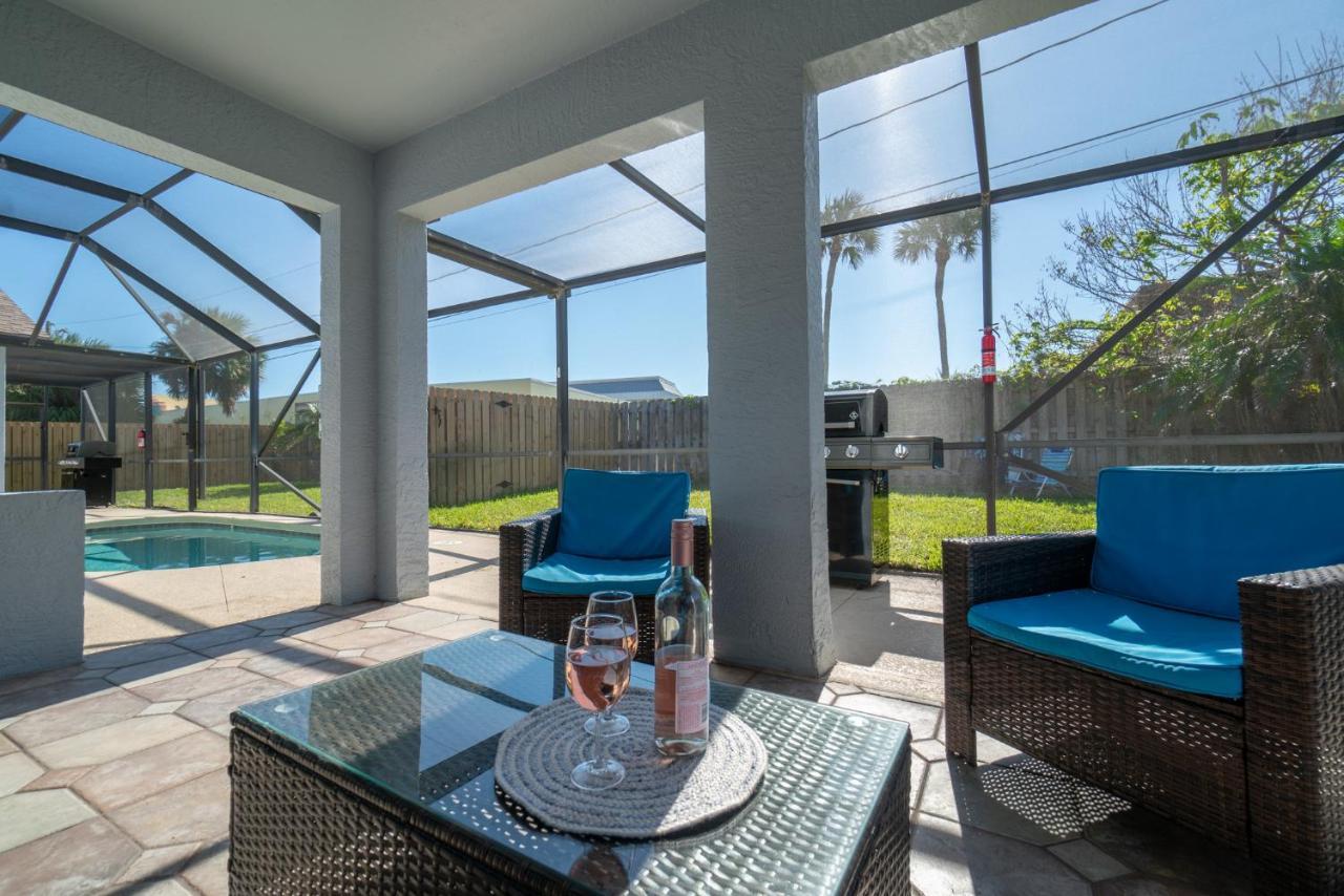 Serene Seaside Retreat - Dog Friendly - 2Br Townhouse With Shared Heated Pool Steps To Paradise Beach! Melbourne Buitenkant foto